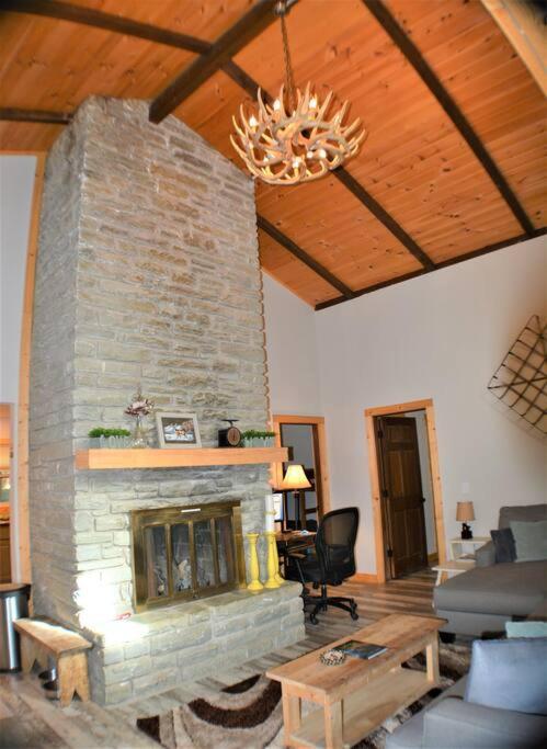 Cozy Cabin With Boosted Wi-Fi ビーチ・マウンテン エクステリア 写真