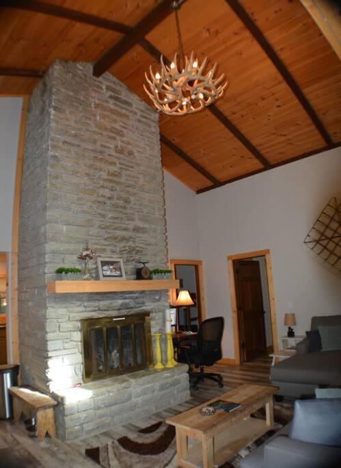 Cozy Cabin With Boosted Wi-Fi ビーチ・マウンテン エクステリア 写真